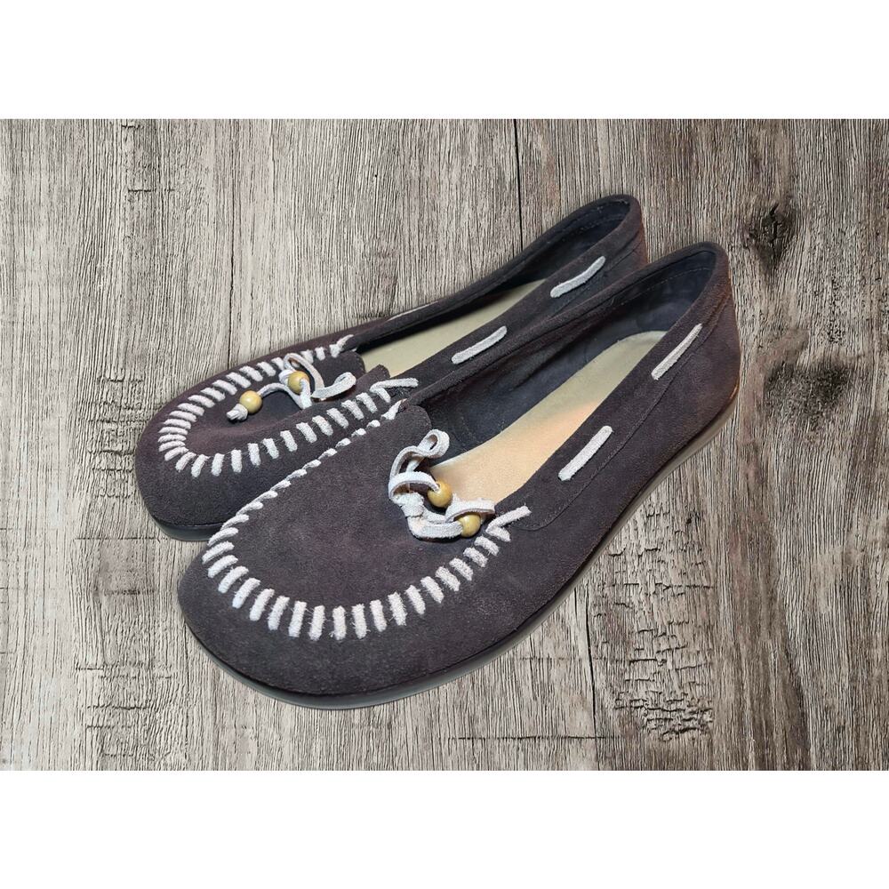 Sahara brown moccasins. Women’s size 9.5‎
